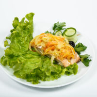 Кета с овощами