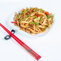 Удон со свининой